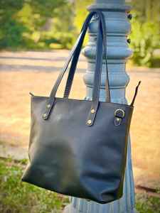 Sac fourre-tout personnalisé pour femmes LTB-0079 un sac à main en cuir véritable au design unique et de luxe avec logo personnalisé, de grande taille pour un usage quotidien - Product Image 2