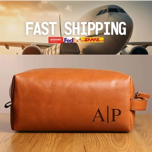 Trousse de toilette en cuir gravé pour hommes Organisateur de voyage avec nom ou logo Pochette Dopp en PU monogramme pour voyage 2025 - Product Image 4