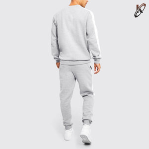 Trajes de sudor casuales de alta calidad para hombres Ropa al aire libre para invierno Tallas grandes Diseño liso - Product Image 4