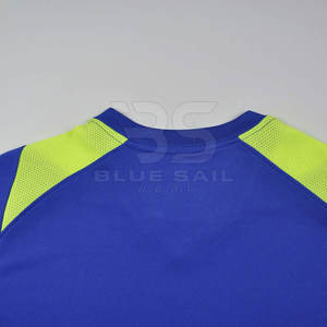 Venta caliente de calidad superior de diseño personalizado uniforme de fútbol desgaste de fútbol con gran oferta - Product Image 3