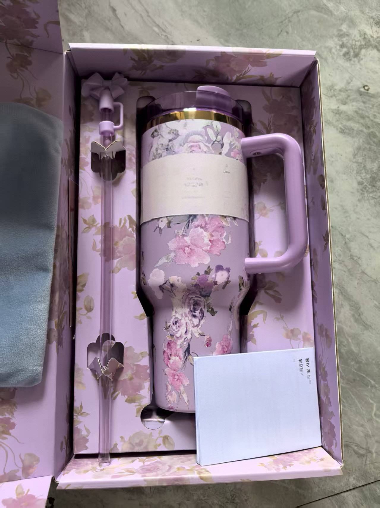 Purple flower (gift box packaging)