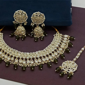 Nuevo diseño chapado en oro tradicional gota perla y Kundan tachonado pendiente Mangtika gargantilla collar conjunto y conjunto de joyería para mujer - Product Image 1