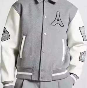 Chaqueta Varsity de Mezclilla Personalizada de Diseño OEM, Ecológica, Vintage, de Invierno, Estilo Bomber, para Hombre, 2026 - Product Image 3