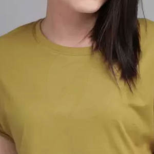 Fabricant de t-shirts personnalisés pour femmes, OEM, t-shirt en coton, doux, respirant, décontracté, streetwear moderne, impression de marque privée, vente en gros - Product Image 5