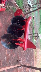 Arado de Discos de la Mejor Calidad, Equipo Agrícola para Arar o Mezclar la Tierra y Uso Agrícola, Disponible a Buen Precio - Product Image 2