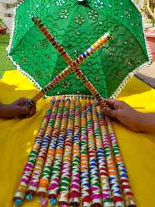 Palitos de Dandiya Coloridos al por Mayor para Baile, Decoración Perfecta para Mehndi, Sangeet, Bodas Indias, Decoración Temática de Navratri, Decoración Kediyo - Product Image 2