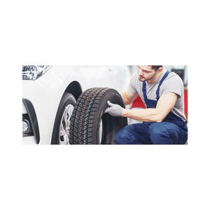 Neumáticos nuevos disponibles para camiones, coches y vehículos utilitarios - Product Image 3