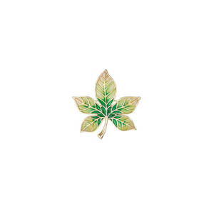 Broche de cuello con patrón figurativo verde - Accesorio de ropa - Product Image 1