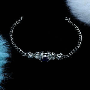 Pulsera y Brazalete de Diamantes Zarkan, Detalles Azules Vibrantes, Plata, Accesorio Elegante y con Estilo - Product Image 5