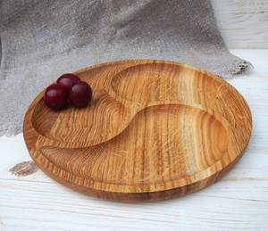 Plateau de service moderne en bois avec compartiments – Assiette combinée au design artisanal, ensemble multi-pièces - Product Image 3