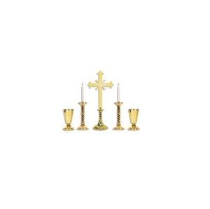 Set d'autel Crucifix et bougeoir en laiton Set d'autel gravé à la main Fournitures d'église disponibles au prix de gros - Product Image 2