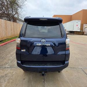 EXCELENTE ESTADO Toyota 4Runner SR5 Premium 2022 - Product Image 3