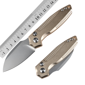 Couteau de camping en acier inoxydable résistant à la rouille en acier damas couteau de chasse couteau pliant en forme de pistolet à pouce - Product Image 2