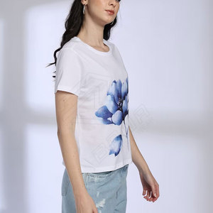 Camisetas de mujer casuales en el mejor precio Camisetas de mujer baratas con logotipo personalizado al por mayor - Product Image 6