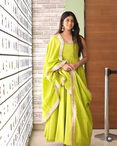 Ropa étnica india, seda Chinon pesada con secuencia bordada, trabajo, vestidos Anarkali de lujo con pantalón Dupatta para vestido de boda - Product Image 1