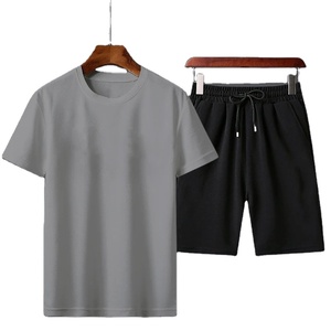 Nuevo traje de verano para hombre 2025, camiseta informal, pantalones cortos, chándal para hombre, color sólido - Product Image 4