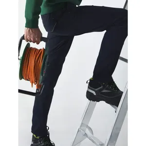 Pantalons de travail personnalisés Hammer Workwear avec autocollants et lumières réfléchissants pour une visibilité accrue à des fins promotionnelles - Product Image 2