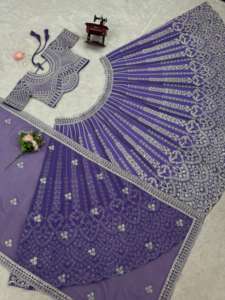 Hermosa ropa de boda Lehenga Choli con hilo y trabajo de secuencia - Product Image 6