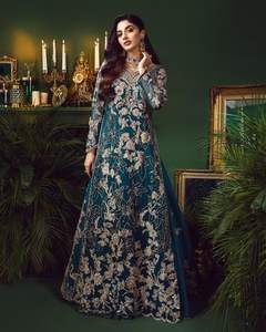 Superbe broderie sur Kurta & Lehenga Choli en soie 2024 nuptiale au sol ornée de perles de verre en cristal et de travaux Dabka - Product Image 3