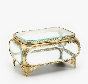 Caja de joyería de metal con relieve floral de Estilo Vintage Premium con pestillos seguros organizador de recuerdos duradero y elegante - Product Image 5