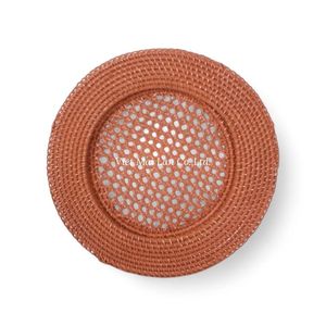 Assiette de présentation en rotin écologique, fabriquée à la main à partir de matériaux naturels, pour la protection et la décoration de la table à manger - Product Image 1