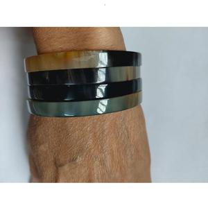 Brazalete y pulsera de cuerno únicos para amantes de la joyería hecha a mano - Product Image 5