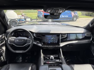 Jeep Wagoneer Serie II 2022 Usado en Buen Estado, Gasolina/Eléctrico, V8 5.7L, Tracción Trasera - Product Image 5