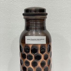 Botella Martillada a Mano Diamante en 950ml. Botella Cobre Acabado Antiguo. IEI 6 - Product Image 2