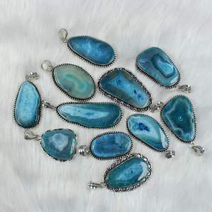 Venta al por mayor Solar Cuarzo Druzy Colgante para las mujeres Solar Cuarzo Slice Druzy Piedra preciosa Collar Colgante Lote Diseñador Colgantes Lote - Product Image 3