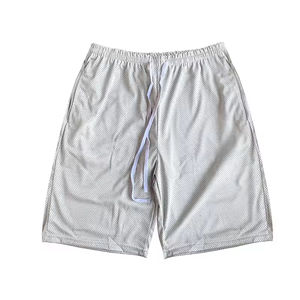 Pantalones cortos transpirables de malla de verano de poliéster 100% con bolsillos dobles de secado rápido gimnasio baloncesto correr moda patrón sólido - Product Image 3