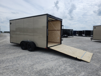 Remorques fermées abordables 7 x 16 pour transport de marchandises / 84 pouces / LIGHTLID / .080 / Blackout Gallery