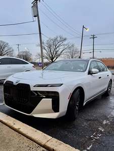 BMW 760i xDrive d'occasion 2025 - Product Image 2