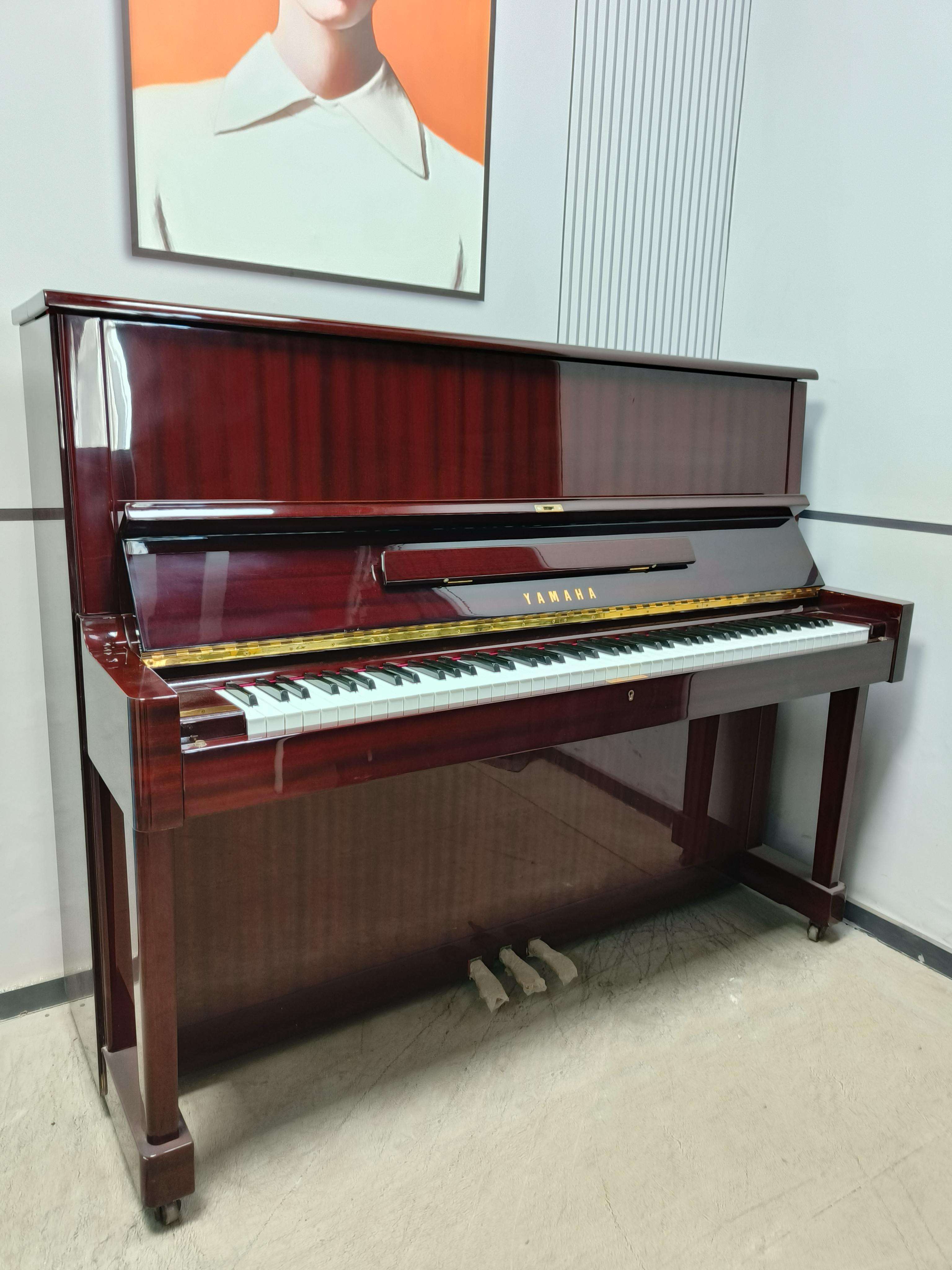 สี มะฮอกกานี