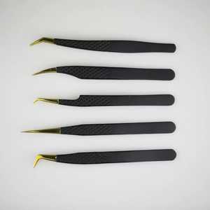Pinces à épiler professionnelles en acier inoxydable à pointe incurvée pour extensions de cils, fournitures en gros avec options personnalisables - Product Image 5