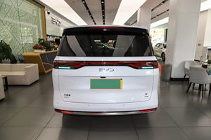 Xia DM-i 218KM Edición Superior, Nuevo Vehículo Familiar de 7 Plazas, Automático, R18 PHEV MPV con Motor de 200kW y 218KM de Autonomía Eléctrica CLTC - Product Image 6