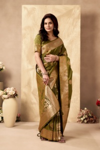 Saree en soie tissée pure de créateur avec tissage Zari Tenue de fête de mariage traditionnelle indienne et pakistanaise pour femmes - Product Image 3