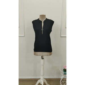 Women'<b>s</b> Short-Sleeved Mandarin Collar Front Zippered Crepe <b>Blouse</b>, 36609 - Black - Product Image 4