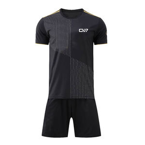 Uniforme de fútbol de poliéster 100% Uniforme de fútbol de nueva llegada Uniforme de fútbol de alta calidad para la venta en línea - Product Image 1