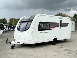 Petite caravane tout-terrain 750 kg, caravane teardrop, remorque de camping à vendre avec livraison rapide. - Product Image 1