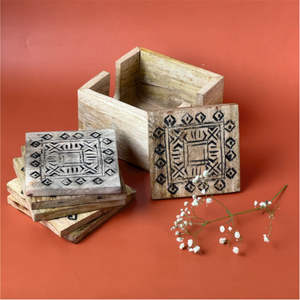 Posavasos con estampado floral de madera elegante, juego de posavasos de diseñador de madera de 6 piezas para suministros para restaurantes y hoteles - Product Image 4