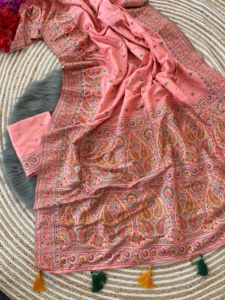 Nueva llegada última colección Venta caliente Pashmina Cachemira Sari Blusa con Meenakari y Cachemira teje Trabajo Mujer moda - Product Image 6