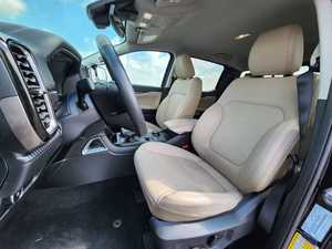 Usado cuidadosamente 2023 Ford Ranger Lariat 4dr Crew Cab 4WD SB 4,1-6L 4cyl Turbo 10A Asientos de cuero con volante a la izquierda - Product Image 4