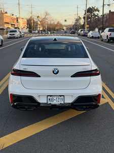 BMW 760i xDrive Usado 2025 - Product Image 3