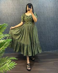 ชุดเดรสผ้าฝ้ายปักลายทรงบานระดับพรีเมียมยูนิตี้ ลักซ์เชอร์ - Product Image 1