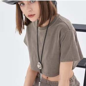 Camisetas recortadas de gama alta a la moda, camisetas de gran tamaño con lavado ácido de algodón de calidad para mujer - Product Image 3