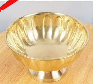 Meilleures ventes Bol de service en métal de forme ronde doré avec support - Product Image 3