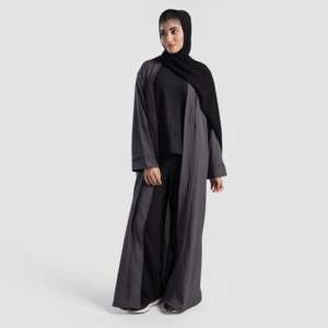 Abaya Aveline de Silueta Recta con Pliegues en Color Carbón - Product Image 4