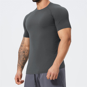 Camiseta deportiva transpirable de manga corta para hombre, camisetas elásticas sólidas de secado rápido con cuello redondo, camiseta informal cómoda para correr en el gimnasio activo - Product Image 6