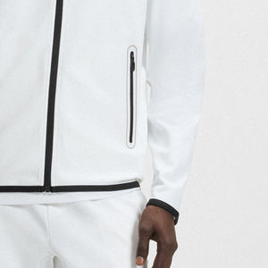 Sweat à capuche pour homme à prix avantageux avec fermeture éclair et poches latérales avec fermeture éclair, design de logo personnalisé, design uni avec capuche, vêtements décontractés - Product Image 4