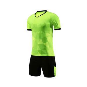 Meilleure qualité vêtements de sport 100% Polyester Football uniforme Pakistan hommes Football uniforme à vendre - Product Image 5